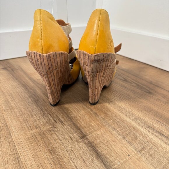 John Fluevog Pindown Farrah Wedge Heel Shoes Yellow Cream Buckle Statement 9 - Picture 8 of 12
